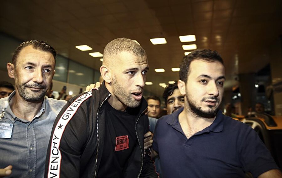 Islam Slimani
