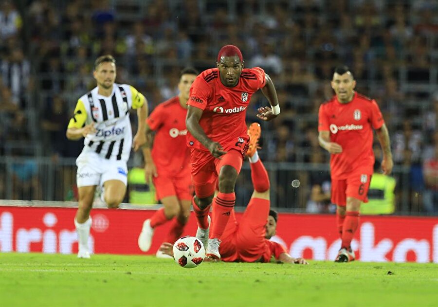 Beşiktaş maçında TRT 1'den skandal yayıncılık hatası
