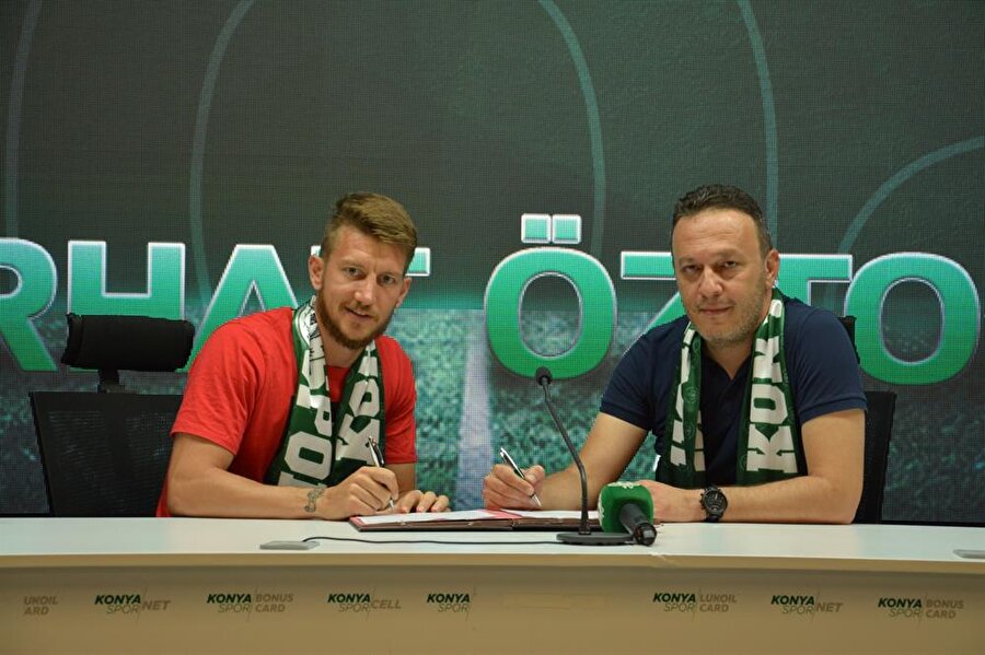 Atiker Konyaspor, 3 futbolcuyla sözleşme yeniledi.