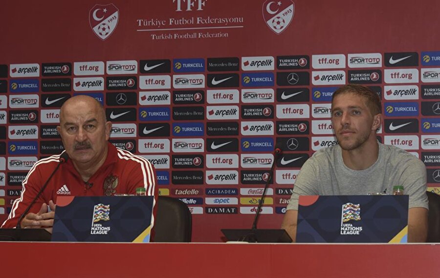 Stanislav Çerçesov ve Yuri Gazinski Türkiye ile karşılaşacakları maçın öncesinde önemli açıklamalarda bulundu.