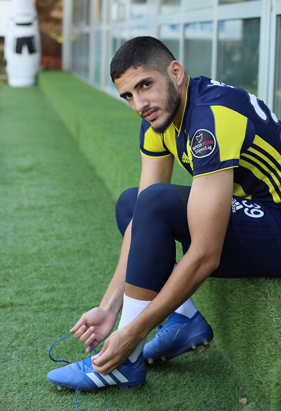 Benzia bu sezon ligde çıktığı 13 maçta 1 asist yaptı.