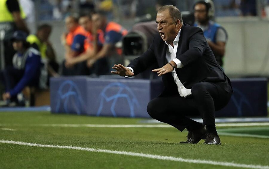 Galatasaray Teknik Direktörü Fatih Terim, Porto karşısında kaçan gollerde büyük üzüntü yaşadı.