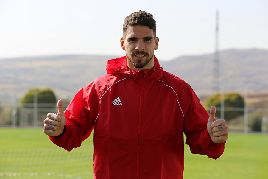 33 yaşındaki Carl Medjani, Sivasspor kariyerinde 39 maça çıktı.