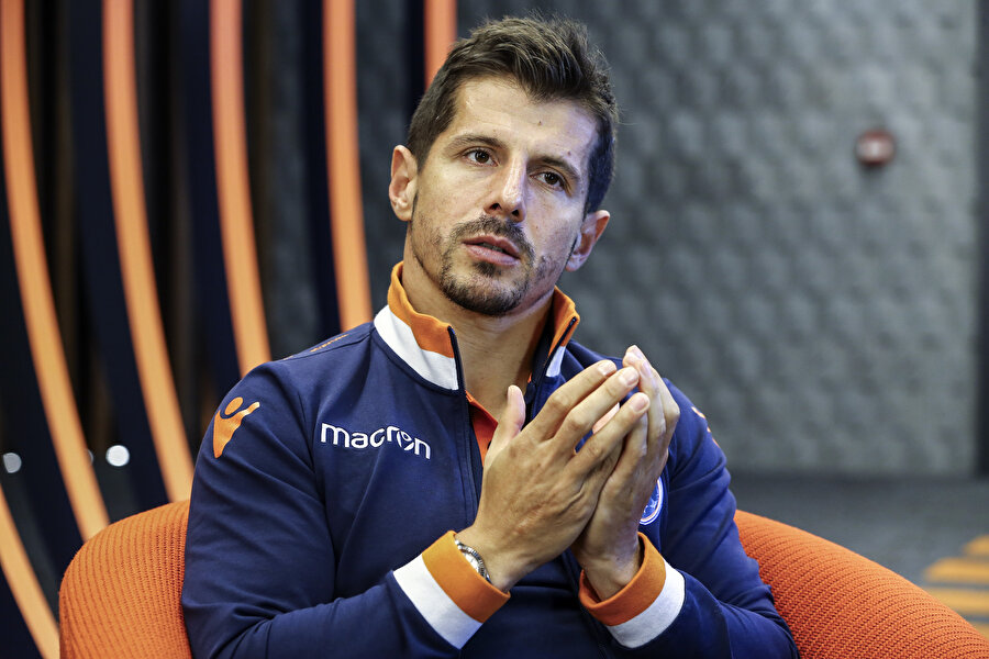 Emre Belözoğlu bu sezon 12 maça çıktı ancak skor üretemedi.
