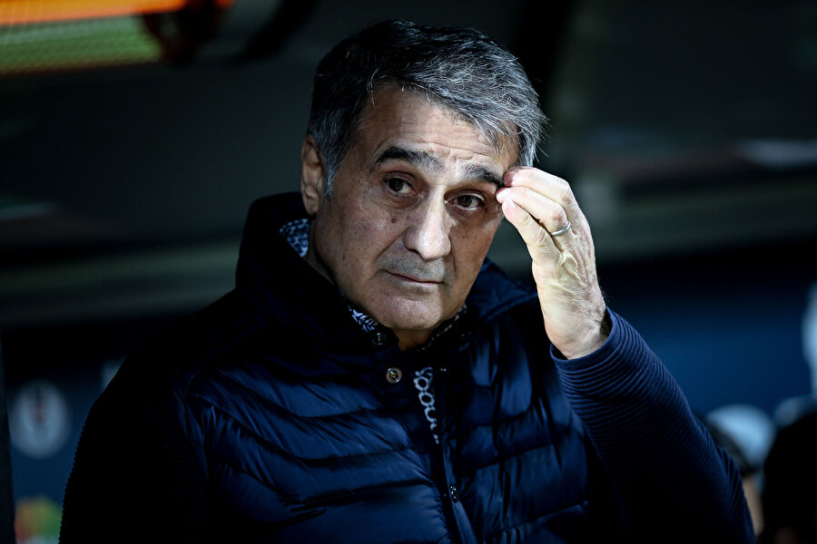 Beşiktaş'ın tecrübeli çalıştırıcısı Şenol Güneş, alınan 4-1'lik mağlubiyetin ardından büyük bir üzüntü yaşadı.