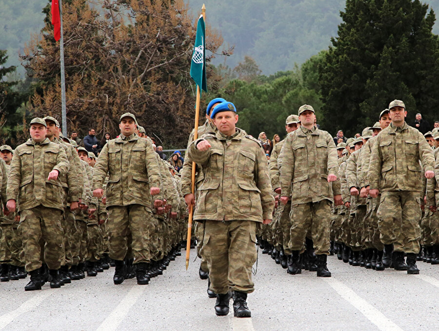 Manisa'da düzenlenen terhis töreninden bir kare.