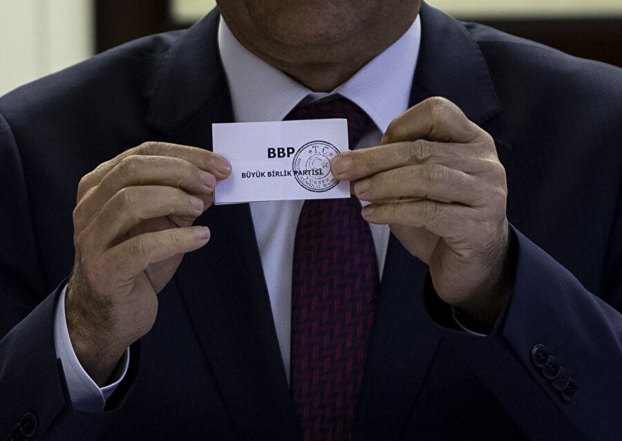 31 Mart Mahalli İdareler Seçimleri'nde oy pusulası kura çekimi