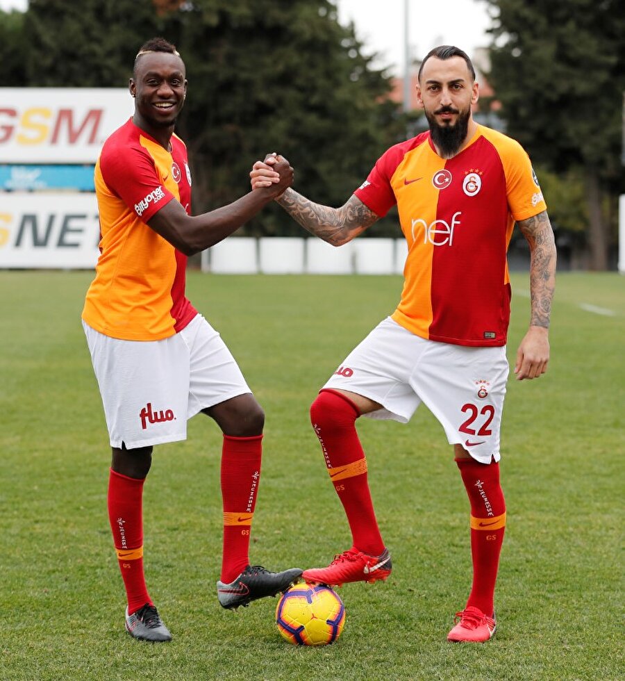 Galatasaray transferin son gününde Mitroglou ve Diagne'yi kadrosuna kattı.