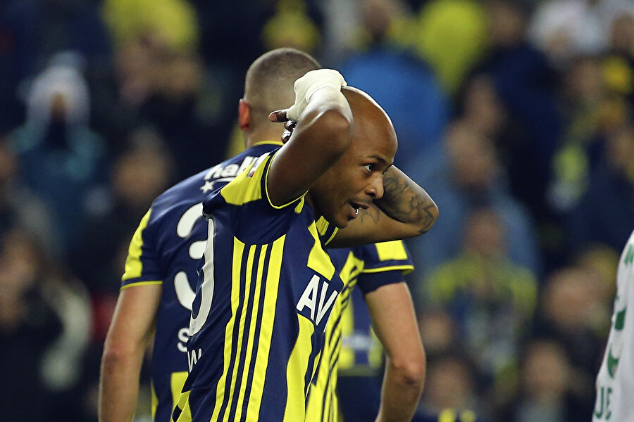 Andre Ayew gelecek hafta cezalı.