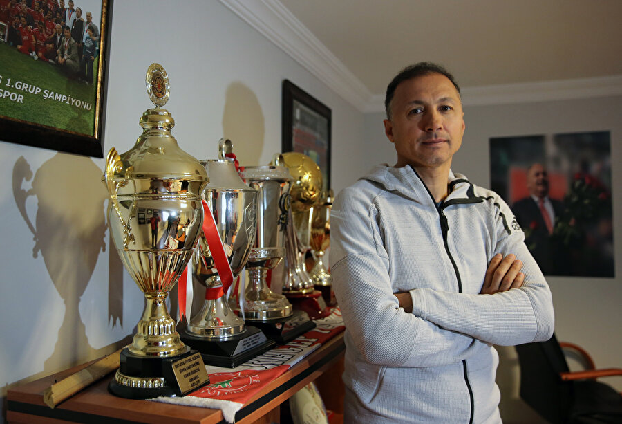 Ümraniyespor Teknik Direktörü Ahmet Taşyürek.
