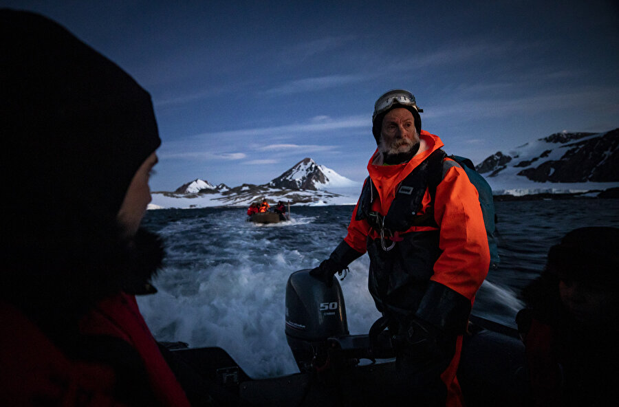 Horseshoe Adası^ndaki fırtınanın etkisiyle adanın çevresinde rüzgarın hızı saatte 126 kilometre olarak ölçüldü.