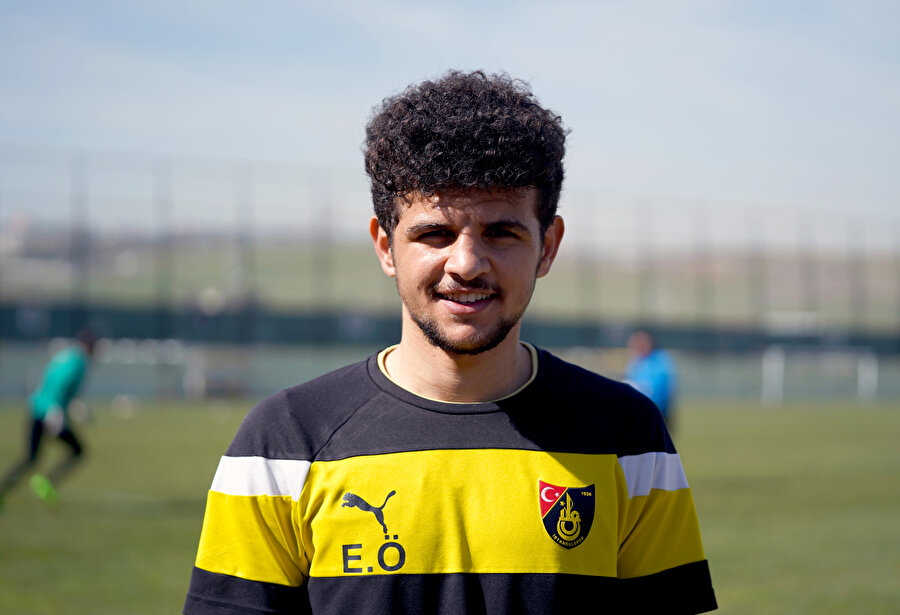 Eslem Öztürk, eski takımı Beşiktaş'ın formasını giymek istiyor.