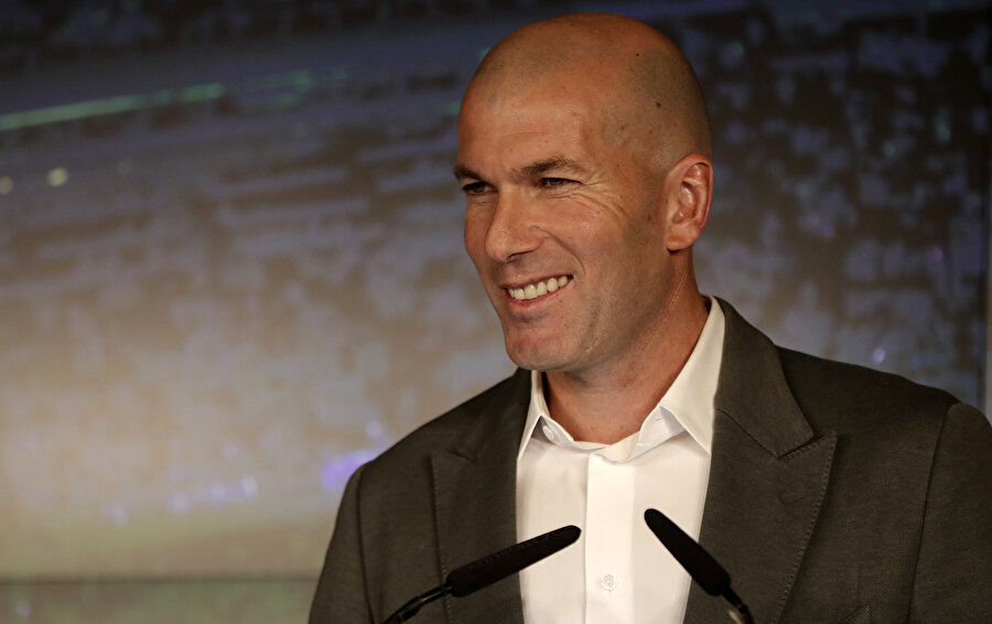 Zidane, ikinci kez Real Madrid'in başına geçti.