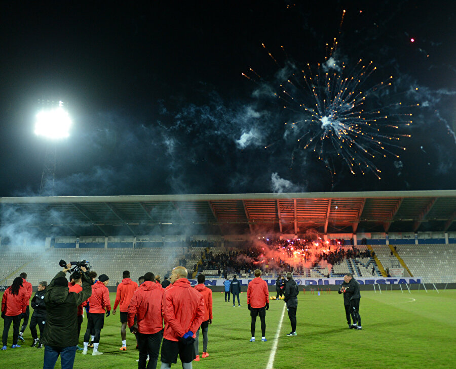 BB Erzurumspor'da taraftar, idmana yoğun ilgi gösterdi.