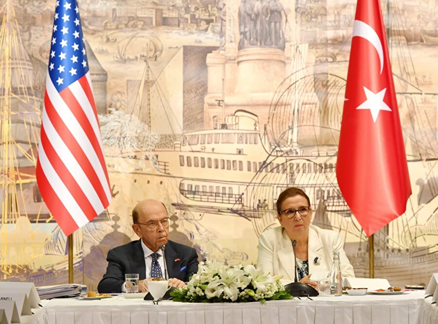 ABD Ticaret Bakanı Ross ile Ticaret Bakanı Ruhsar Pekcan ortak açıklama yaptı. -AA