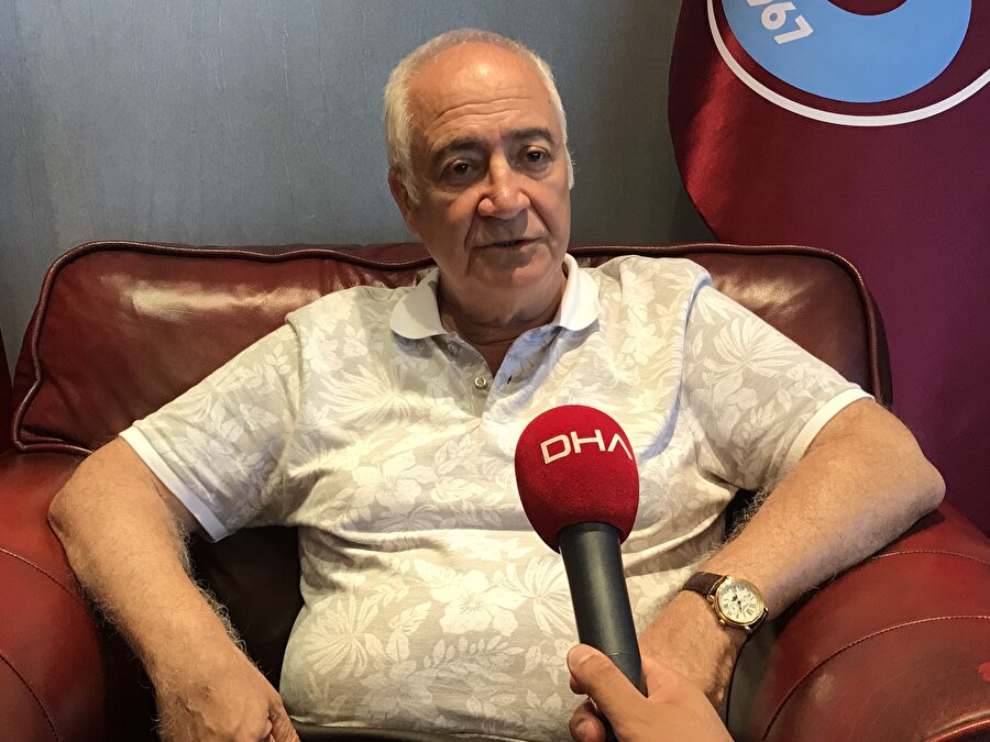 Hayrettin Hacısalihoğlu, açıklamalarda bulunurken.