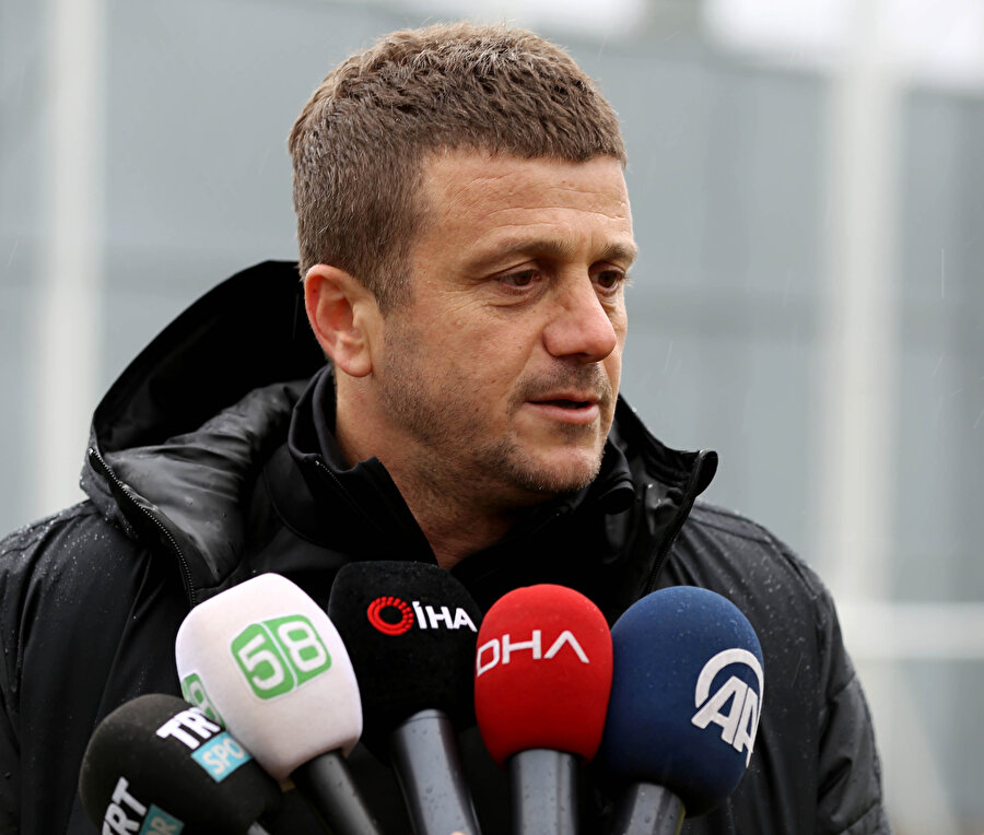 Hakan Keleş, basın mensuplarına açıklamalarda bulundu.