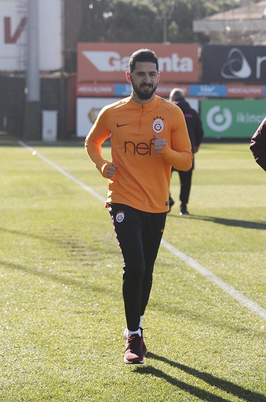 Emre Akbaba uzun süre sonra takımla çalıştı.