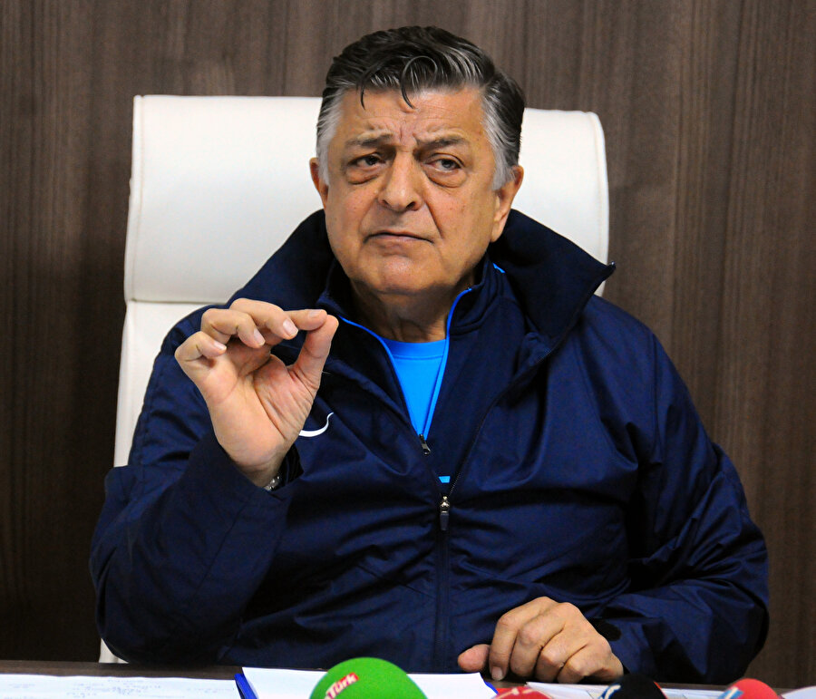 Adana Demirspor Teknik Direktörü Yılmaz Vural, basın toplantısında konuştu.