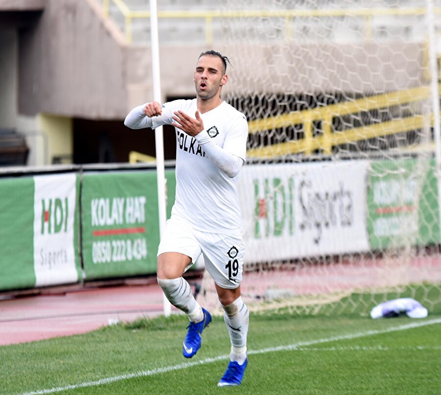 Paixao, 25 golle 1. Lig'in en golcü ismi konumunda bulunuyor.