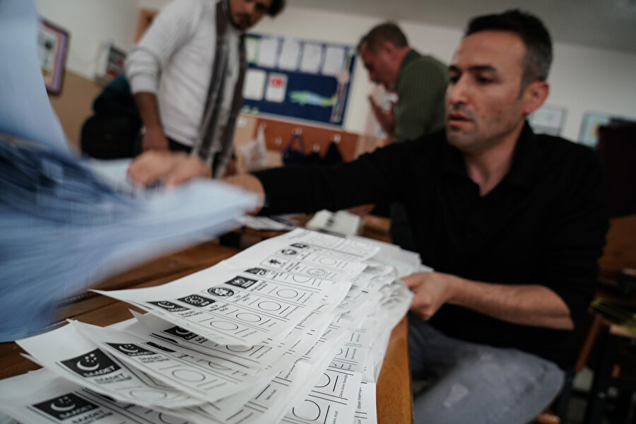 Türiye genelinde oy sayım işlemi tamamlandı.