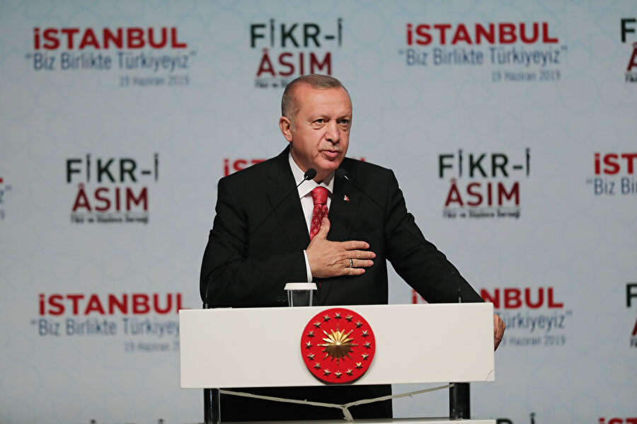 Cumhurbaşkanı Recep Tayyip Erdoğan yabancı basın ile bir araya geldiği toplantıda S-400 alımları ile ilgili önemli açıklamalarda bulundu.