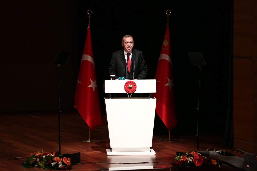Cumhurbaşkanı Erdoğan Milli Savunma Üniversitesi'nin mezuniyet töreninde önemli mesajlar verdi. -DHA