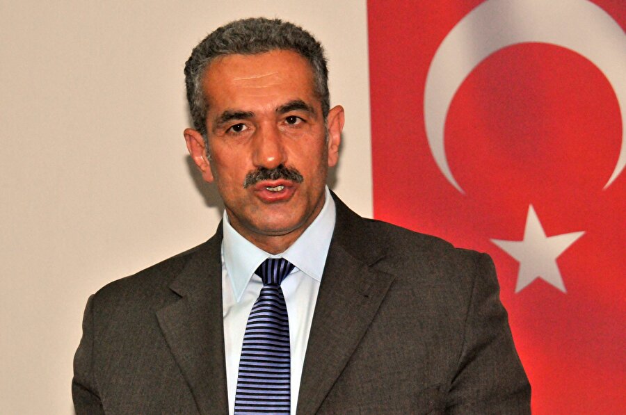 Yalova AK Parti Belediye Başkan adayı Yusuf Ziya Öztabak olarak açıklandı.