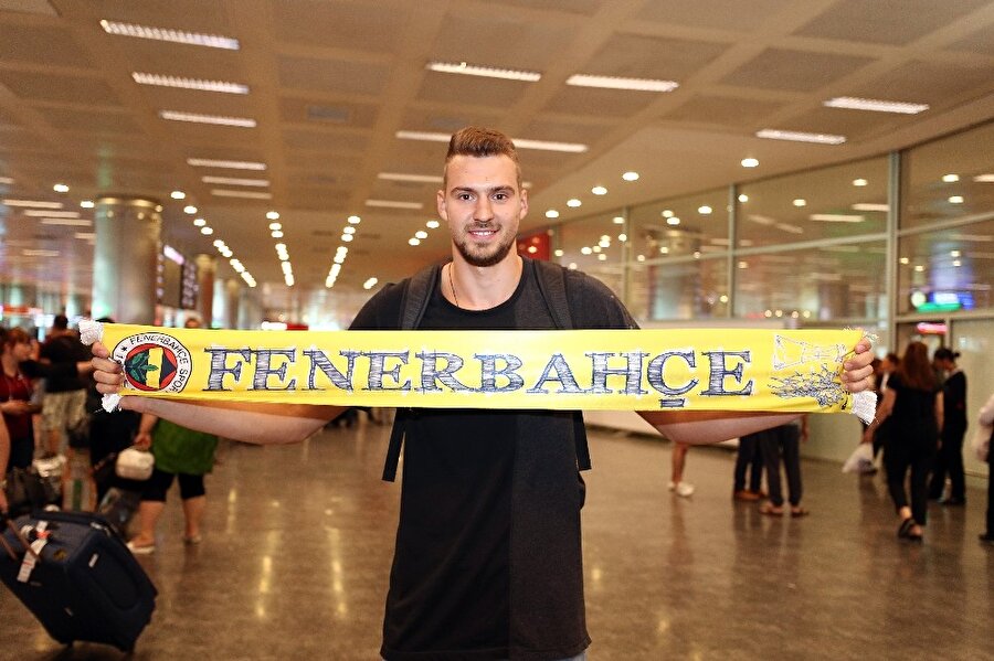Fenerbahçe’nin yeni transferi Guduric, İstanbul’da
