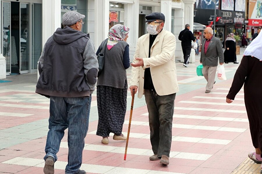 Dilenci kılığına giren zabıta