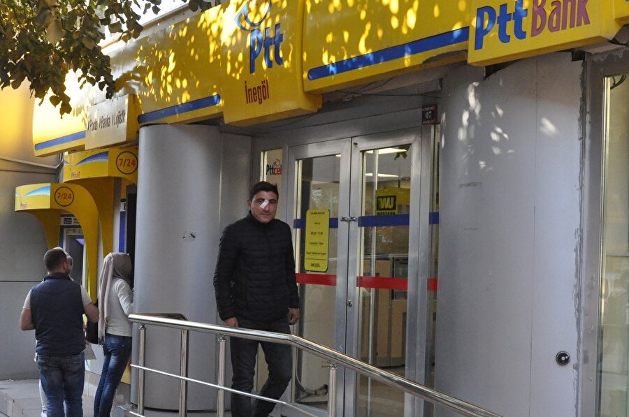 Kalemle göğsünden ve yüzünden yaralanan PTT çalışanı Ömer Küçük
