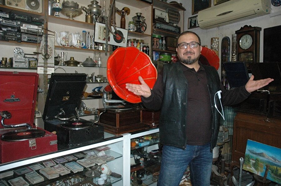 Antikacı Cahit Altıgöz