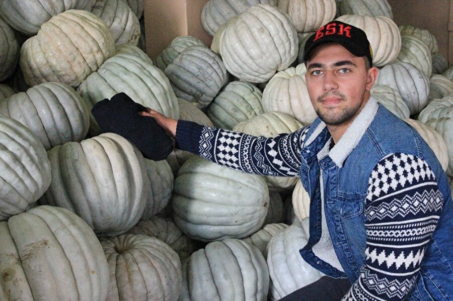 Yaşıtları iş planları yaparken o kendi işinin patronu oldu