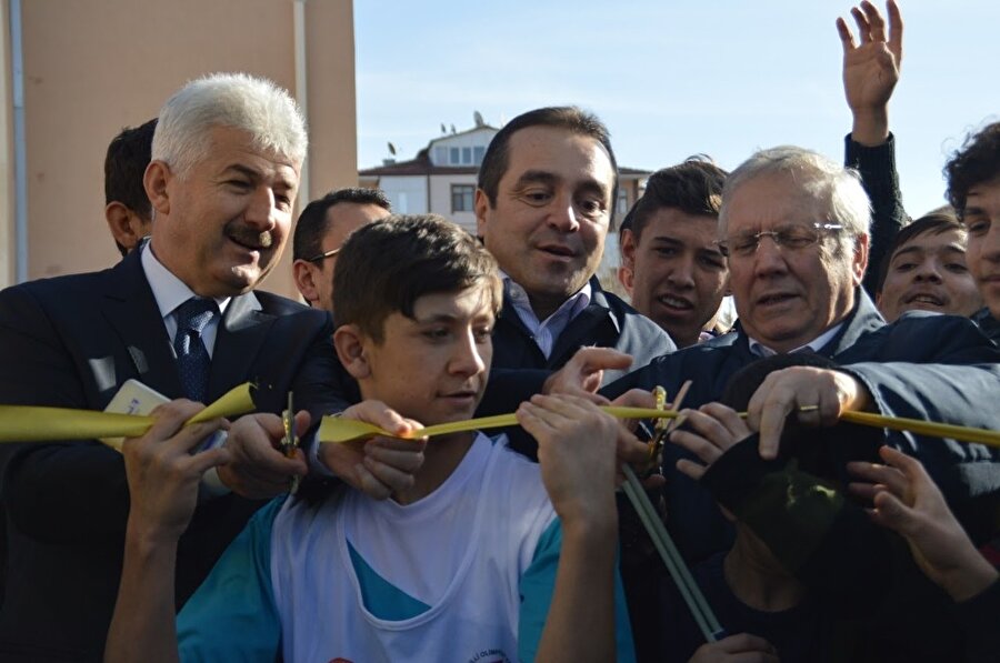 Aziz Yıldırım pota açılışı yaptı