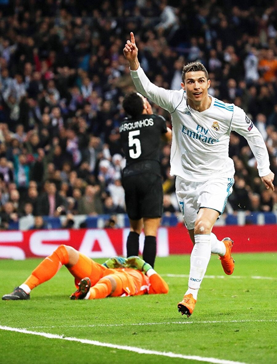 Cristiano Ronaldo rekora doymuyor