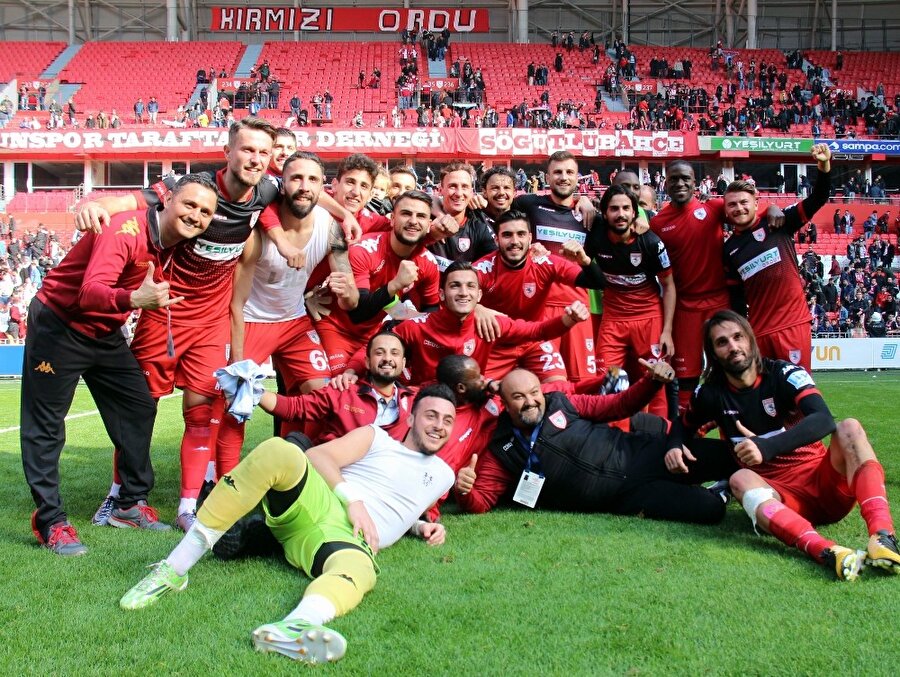 Stopersiz ve başkansız takım tarih yazıyor