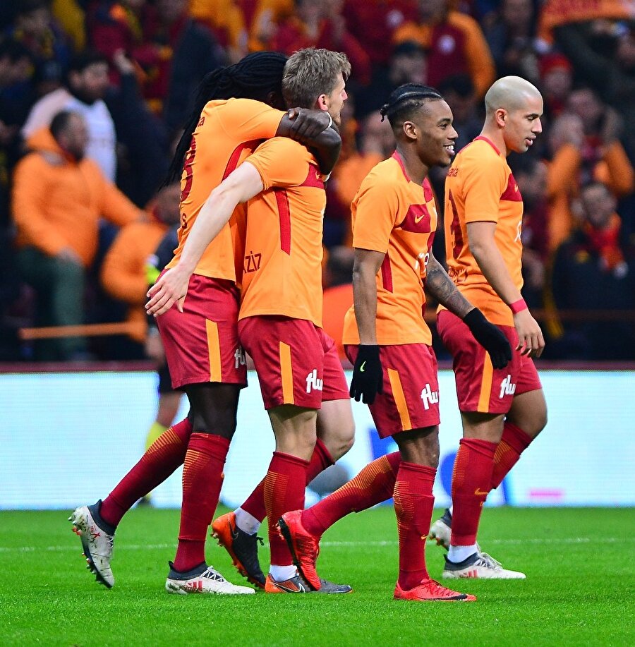 Galatasaray liderliğe yükseldi