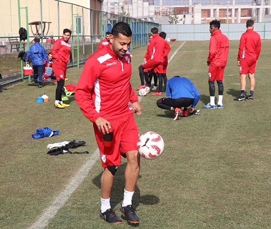 Andre Santos'tan Volkan Demirel yorumu