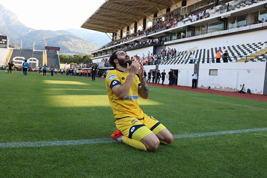 Ankaragücü bitime 1 hafta kala Spor Toto 1. Lig'de şampiyonluğunu ilan etti.