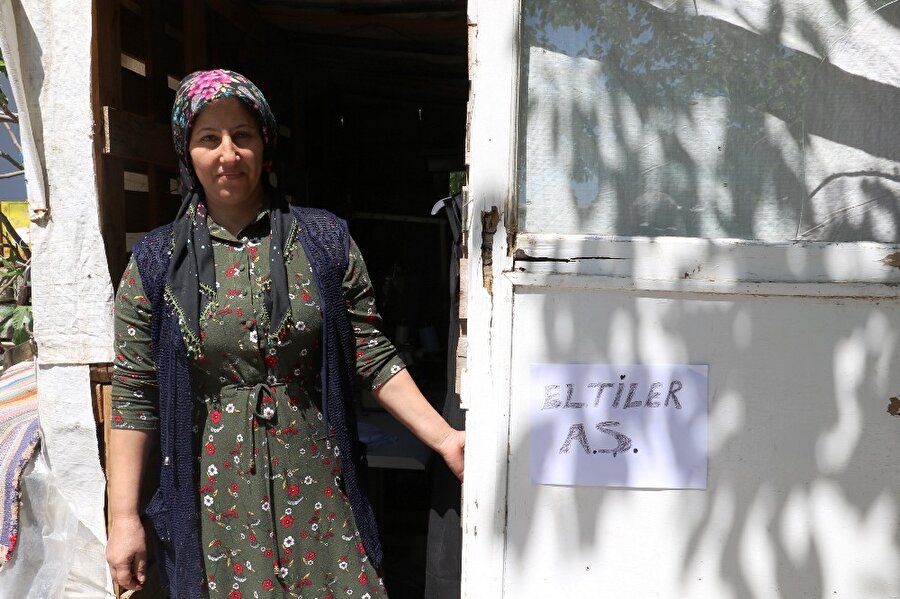 Evin avlusunda kurulan Eltiler A.Ş.