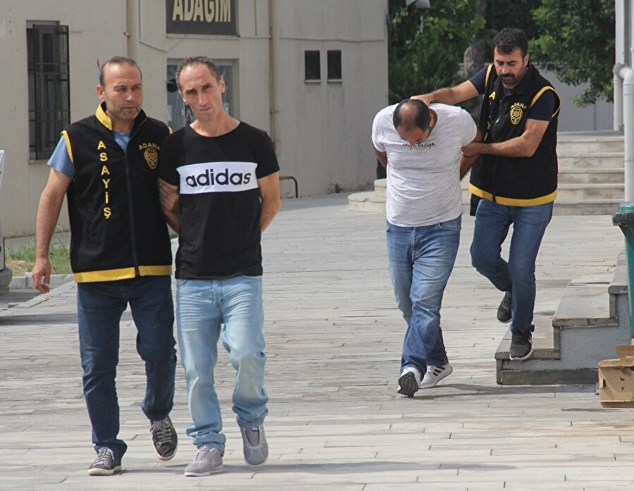 Gürcistan uyruklu 2 şüpheli ile onlara yardım eden 1 kişi Adana’da yakalandı.