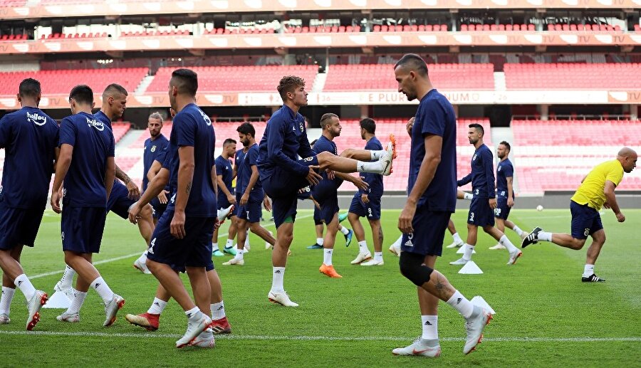 Fenerbahçe, Benfica ile yapacağı karşılaşmanın hazırlıklarını tamamladı.