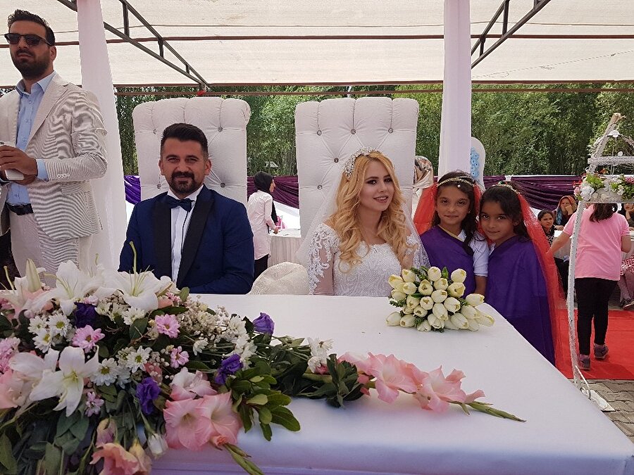 Aşiret düğününde gelini altına boğdular