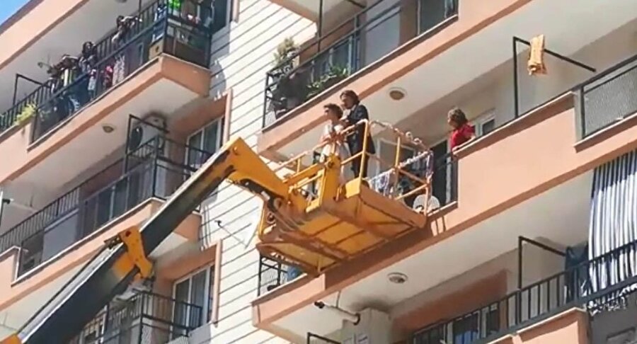 Damadın babasında evlenecek çifte sürpriz