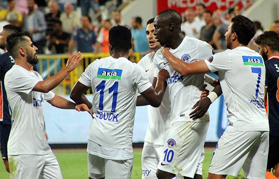 Diagne bu sezon attığı gollerle gündeme bomba gibi düşmüştü.