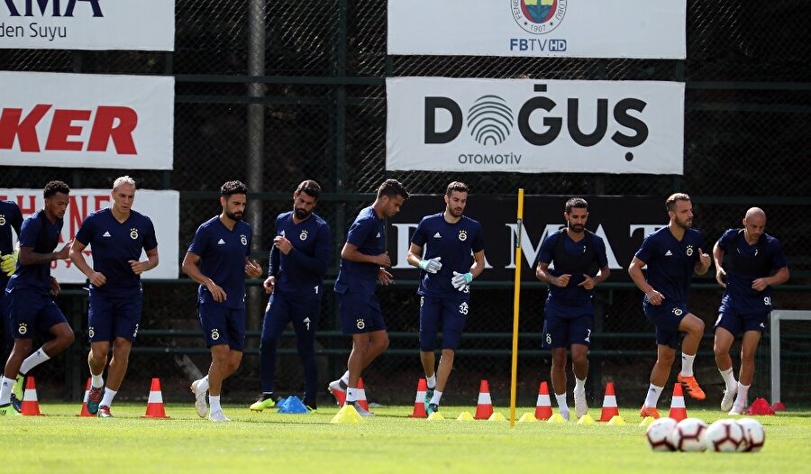 Fenerbahçe, Süper Lig'in 5. haftasında Konyaspor ile karşılaşacak.