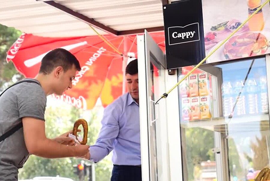 Öğrencileri aç bırakmayan Isparta esnafı büyük takdir topladı.