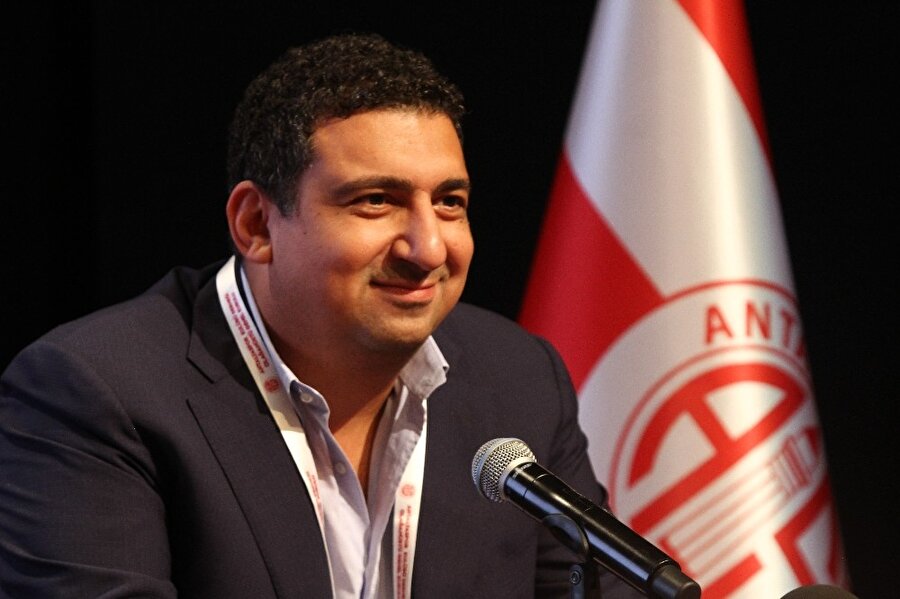 Ali Şafak Öztürk, Aykut Kocaman ile ilgili açıklamalarda bulundu.