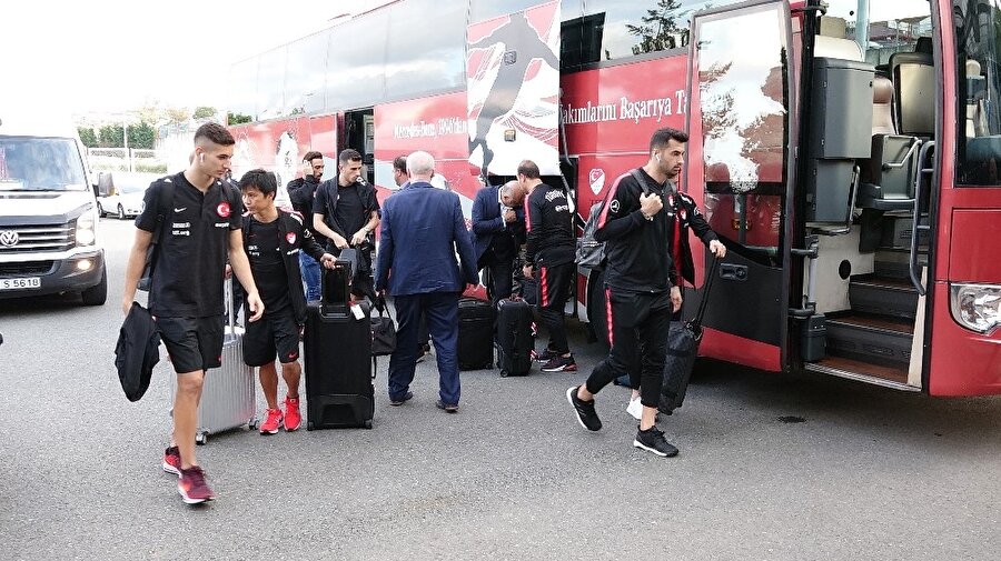 A Milli Takım, Trabzon Havalimanı'ndan Soçi'ye gitti.