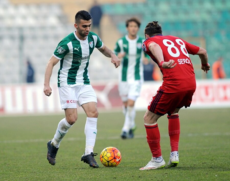 Bursaspor Emre Taşdemir ile geçtiğimiz günlerde yollarını ayırmıştı.
